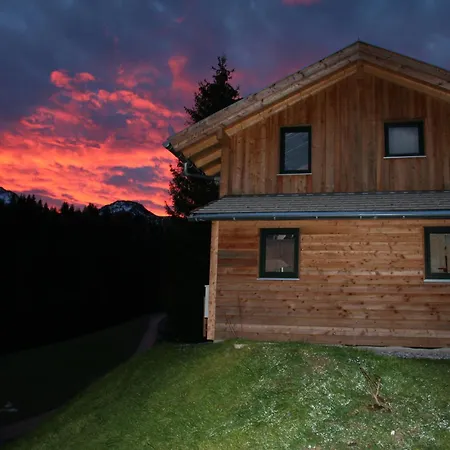Alpenferienhaus Dachstein-west 애나버그임라메탈
